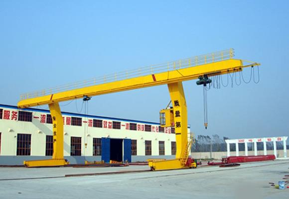 Cosa L-chruthach Crane Gantry Aonair Giorra le hOifige