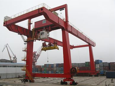 Praghas Crane Gantry Gantry Coimeádán Dúbailte 50 Tonna MobilePortal